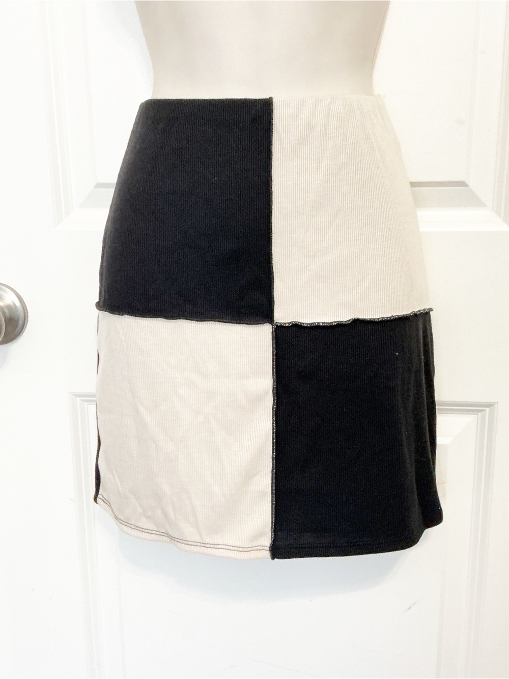 NWT Blueblush Large Lined Ribbed Color Blocked Skirt Y2K Black and Tan